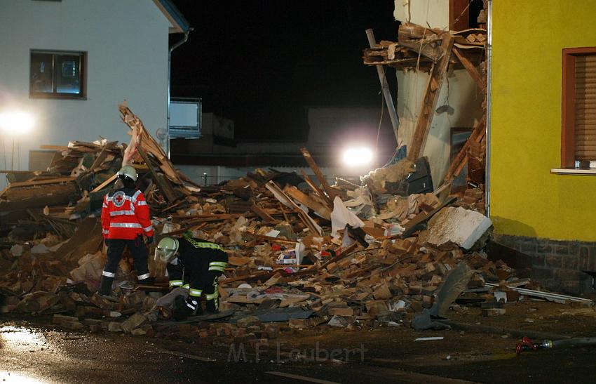 Hausexplosion Bruehl bei Koeln Pingsdorferstr P319.JPG